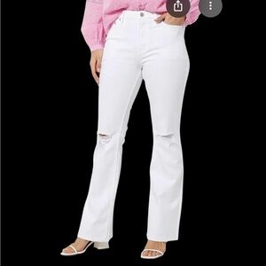 Candace Cameron Bure Distressed White Jeans NWT • 18WP • Stretch • Cool Vibes
